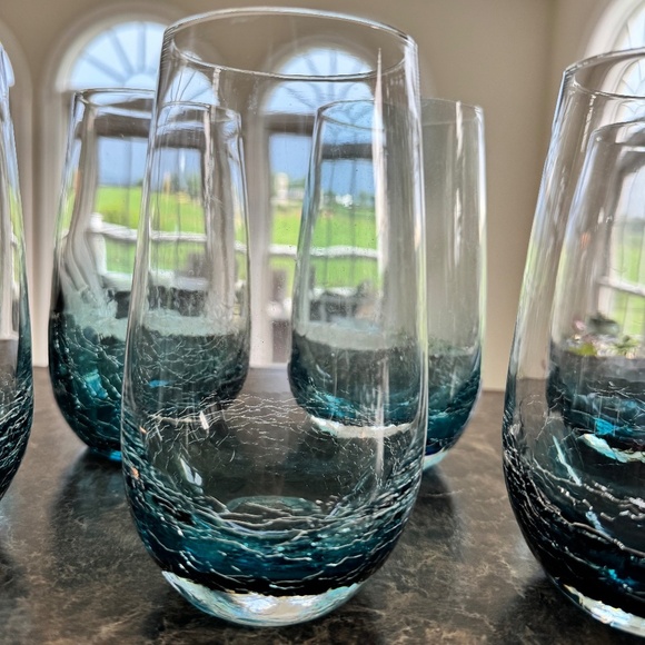 Pier 1 Teal Blue Crackle Glass Tumbler x8 17oz Glasses - Picture 2 of 2